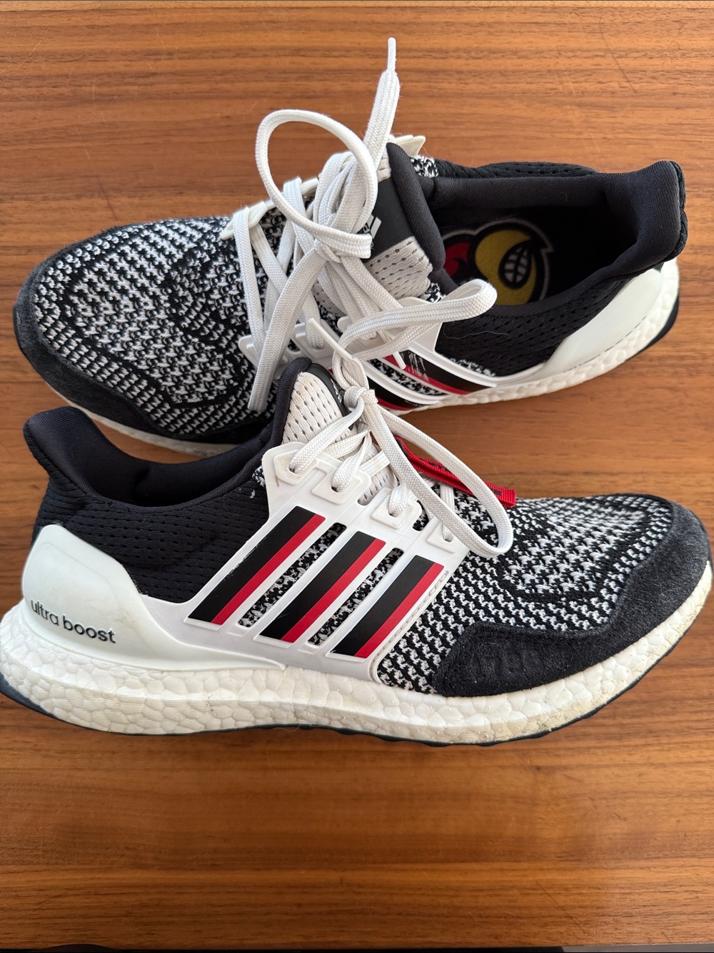 Men’s Adidas Ultraboost 1.0 U of L Cardinals special edition sz 7.5